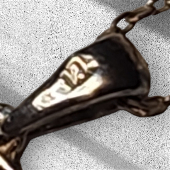 HEART PENDEND NECKLACE - Picture 9 of 10